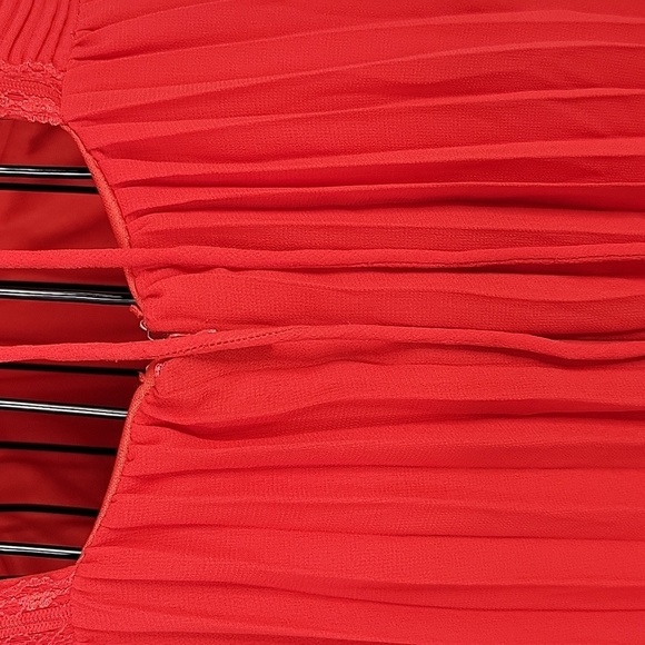 HIDDEN LABEL Red Ruffled, Lace, and Pleated Midi‎ Dress Small - Picture 9 of 12